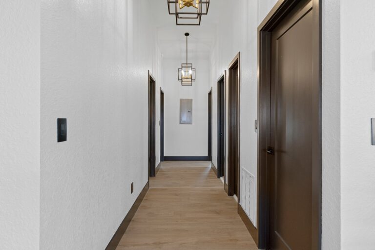 24-web-or-mls-M6407115